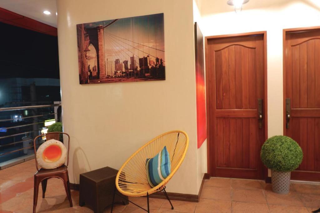 The Stopover Hostel - Mactan Lapu-Lapu City Zewnętrze zdjęcie